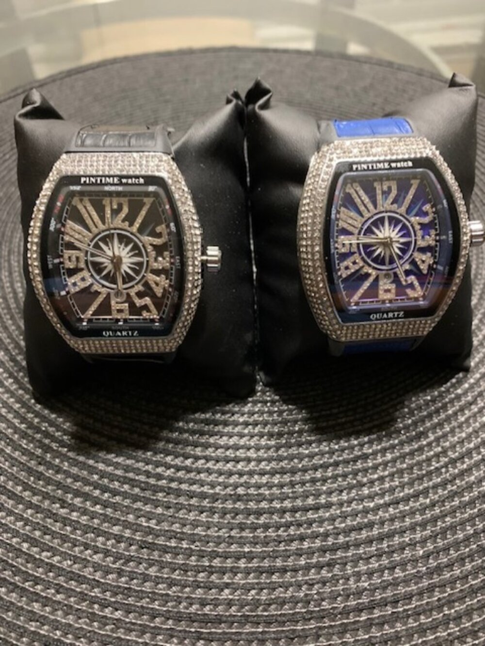 Pintime Men’s Luxury Quartz Watch | Rhinestone Bezel, Stainless Steel